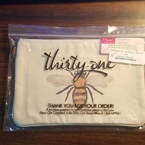 Thirty-one zip top pouch, bee, NWT